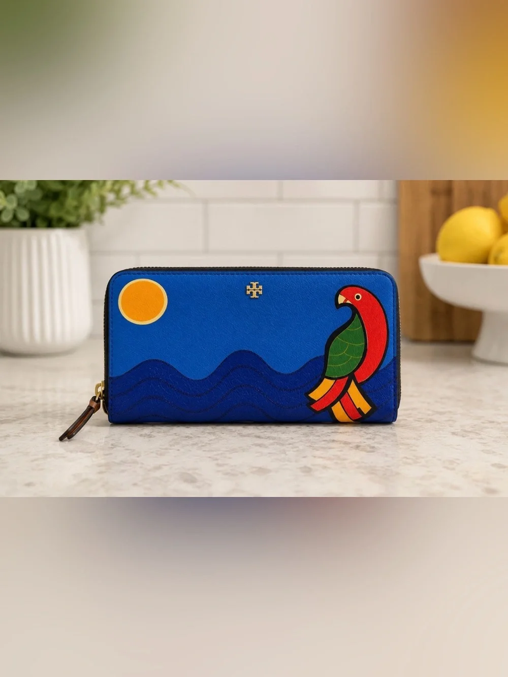 Tory Burch Kerrington Parrot Zip Continental Wallet New with tag - Picture 1 of 4